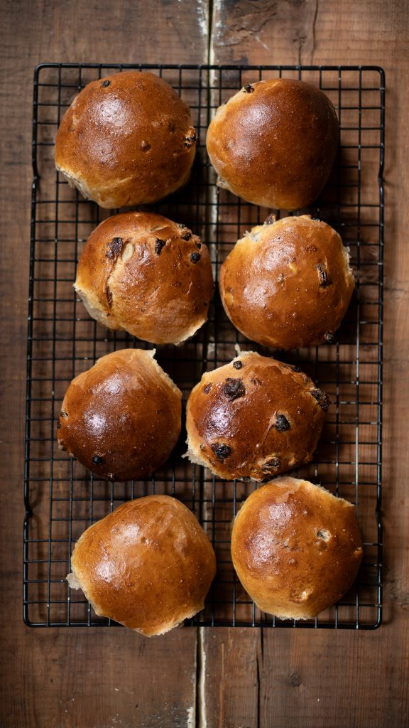 Fruited buns