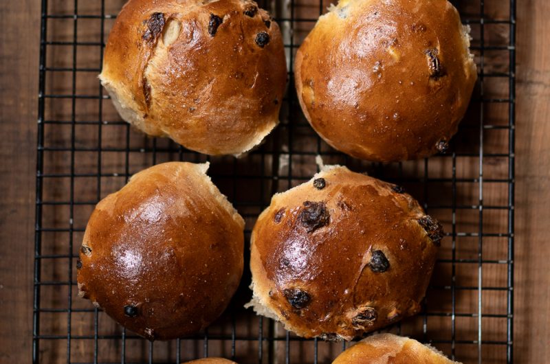Spiced fruit buns